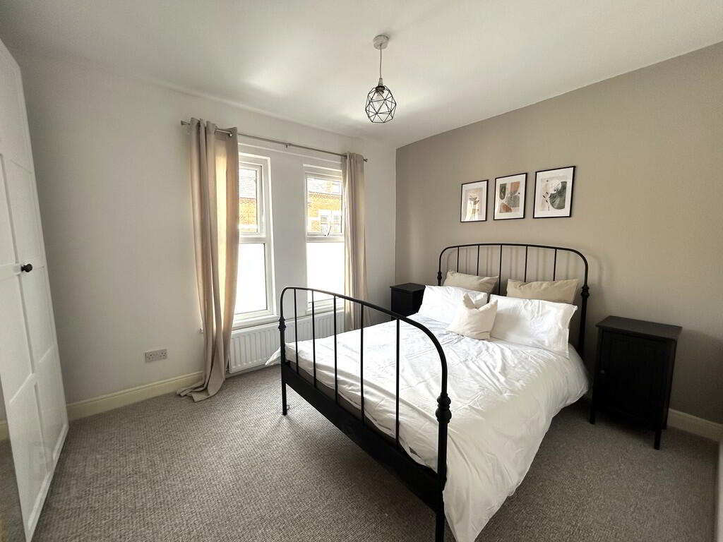 15 Cheviot Avenue 8 of 11