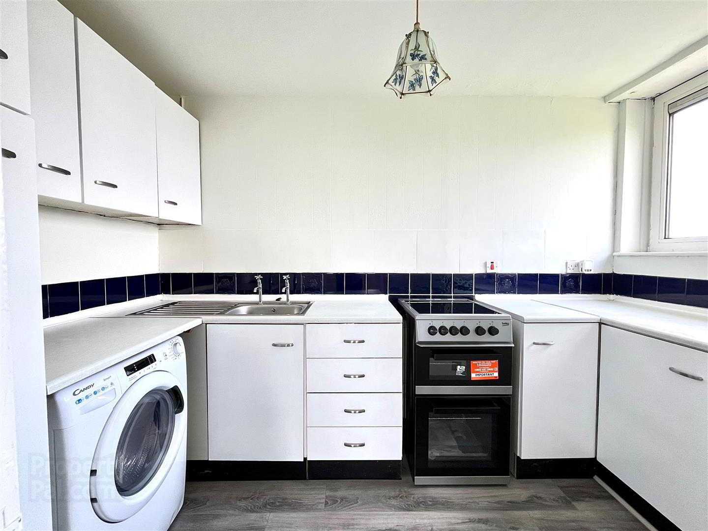 Flat 11b Woodland House, Woodland Drive 5 of 13