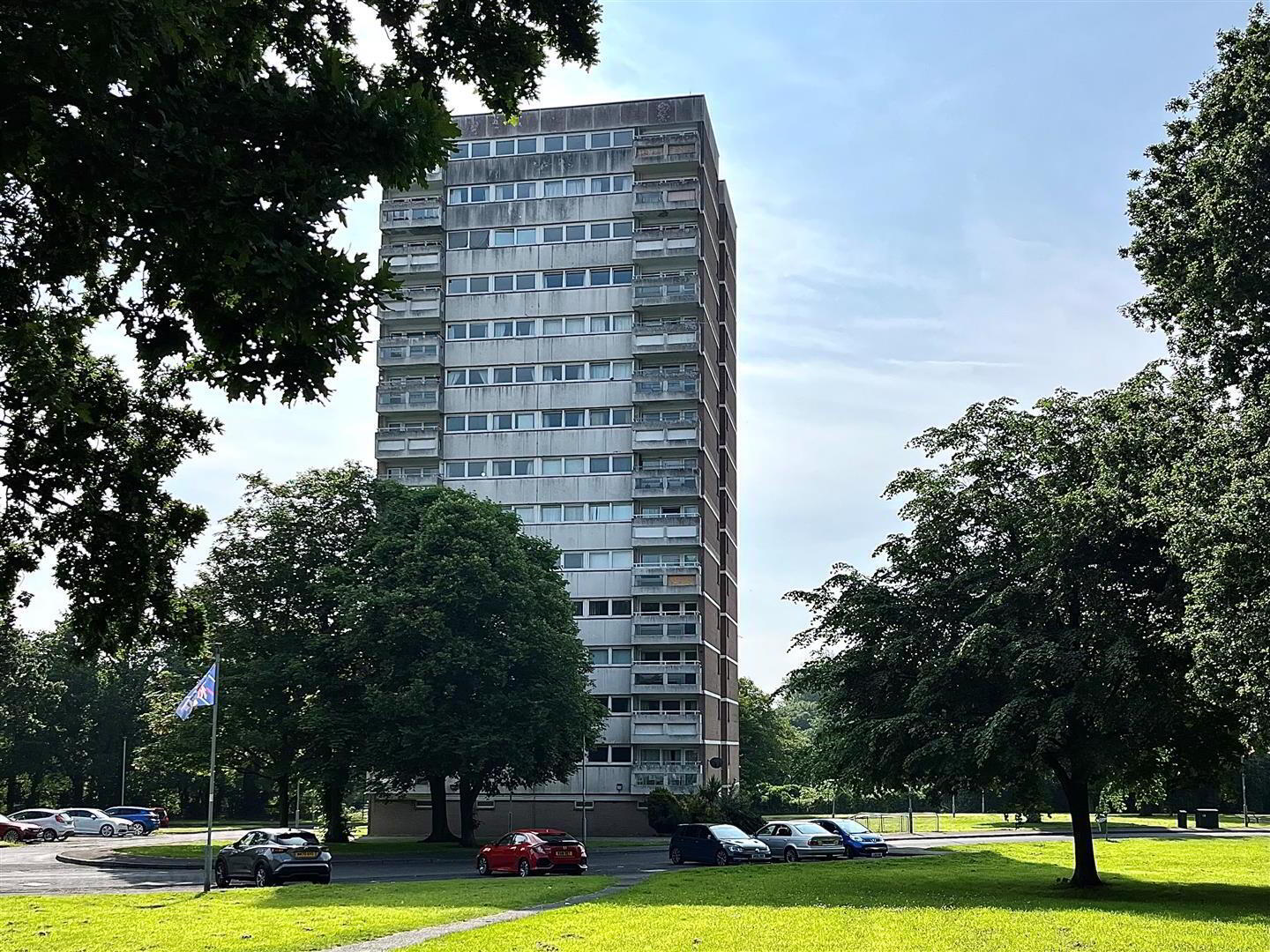 Flat 11b Woodland House, Woodland Drive 13 of 13