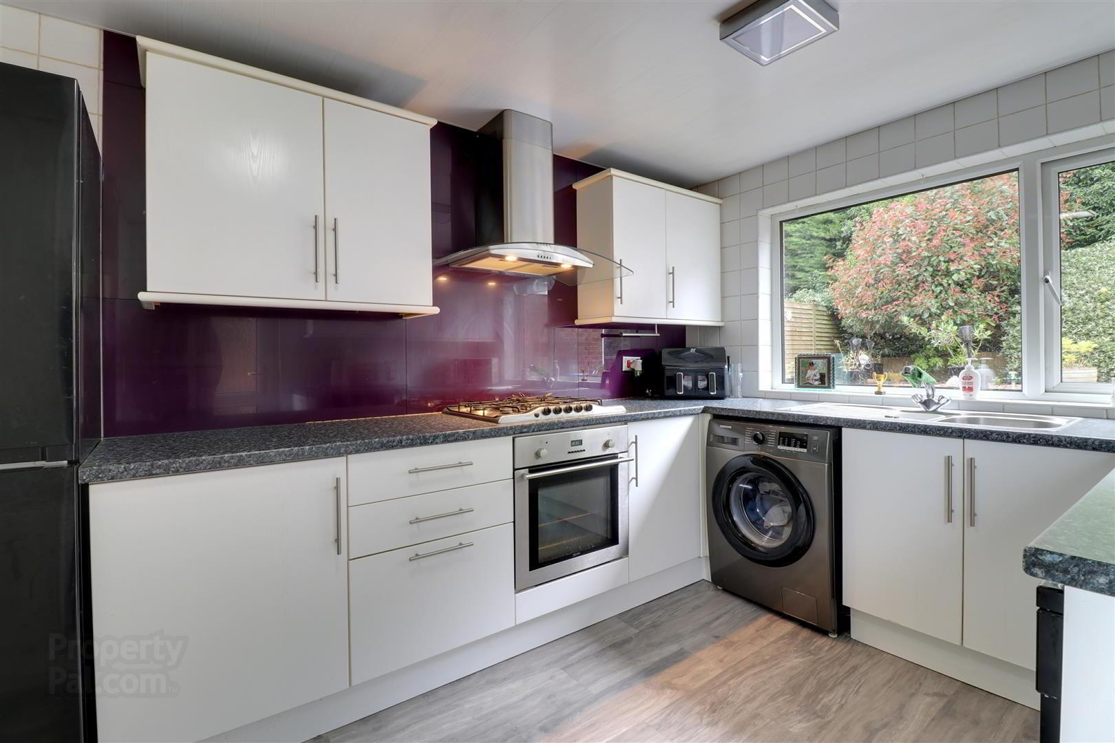 1a Beverley Crescent 7 of 18
