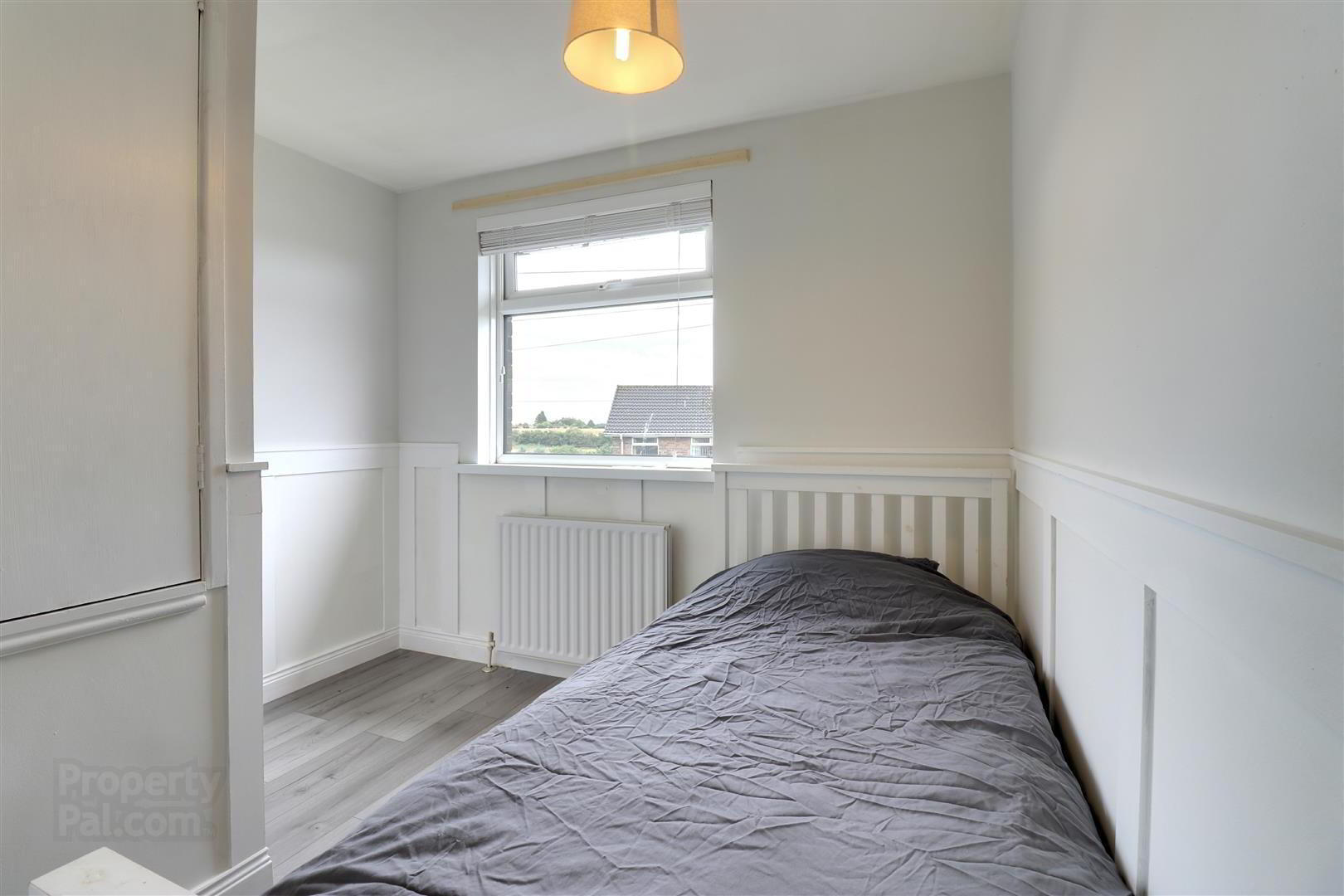 1a Beverley Crescent 14 of 18