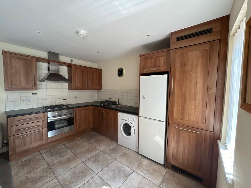 Apt 4, Shandon Manor 5 of 9