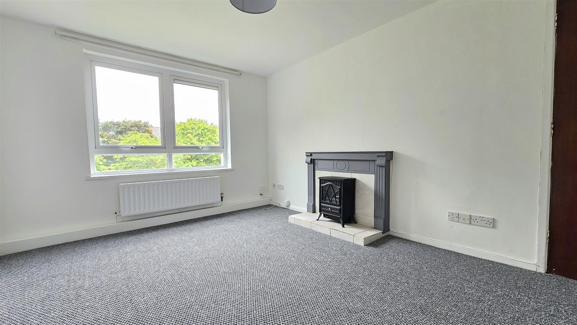 52 Rosebrook Grove 3 of 9