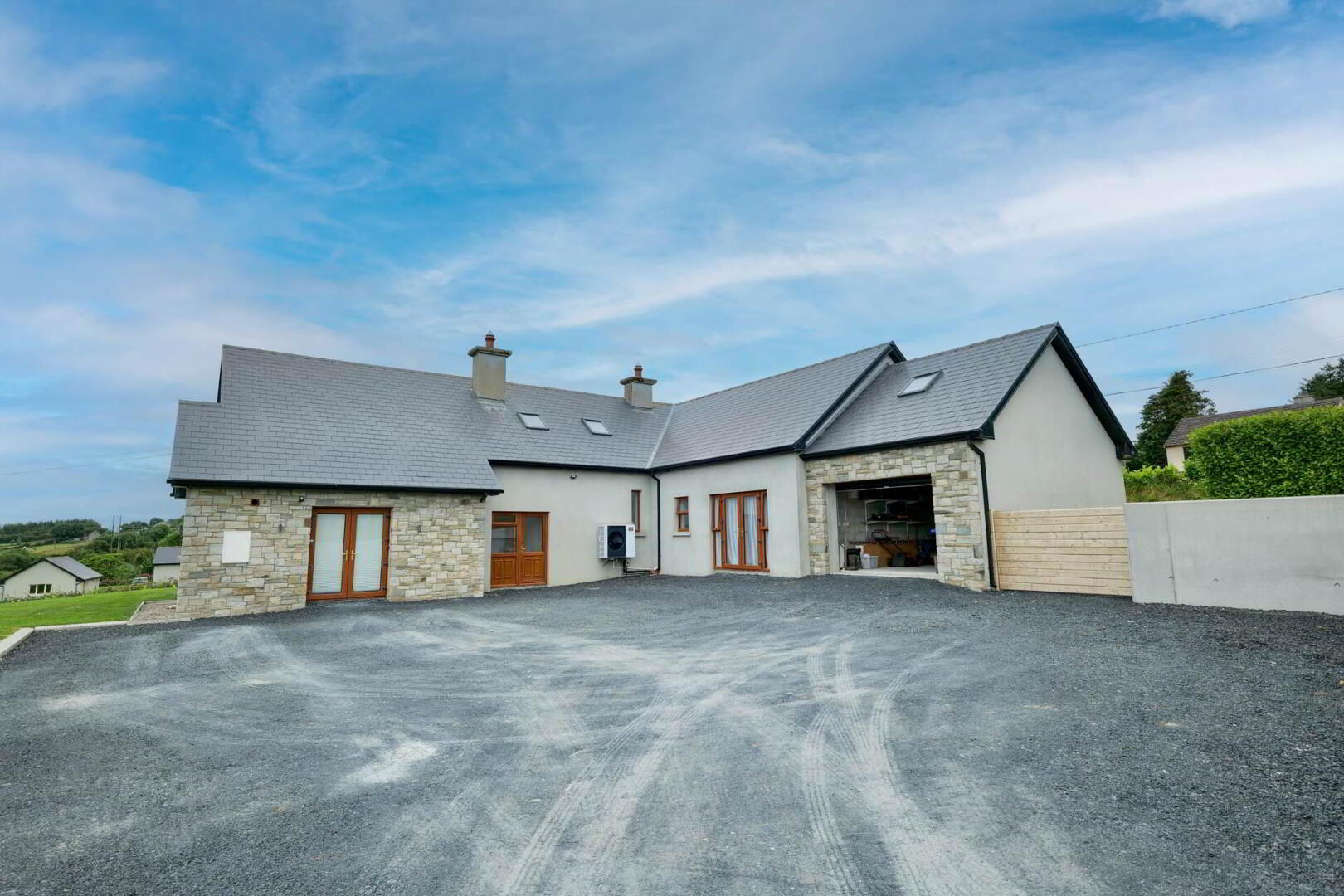 property description image
