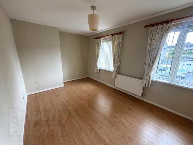 28 Third Avenue 9 of 13