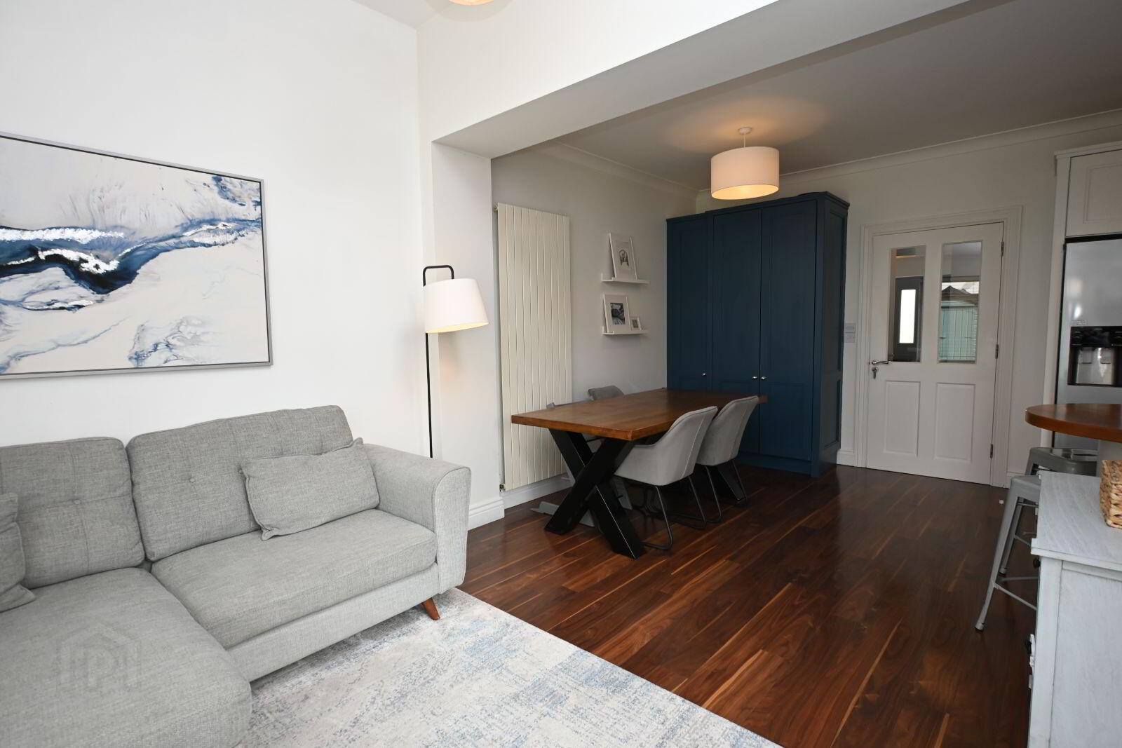 37 Fern Grove 11 of 33