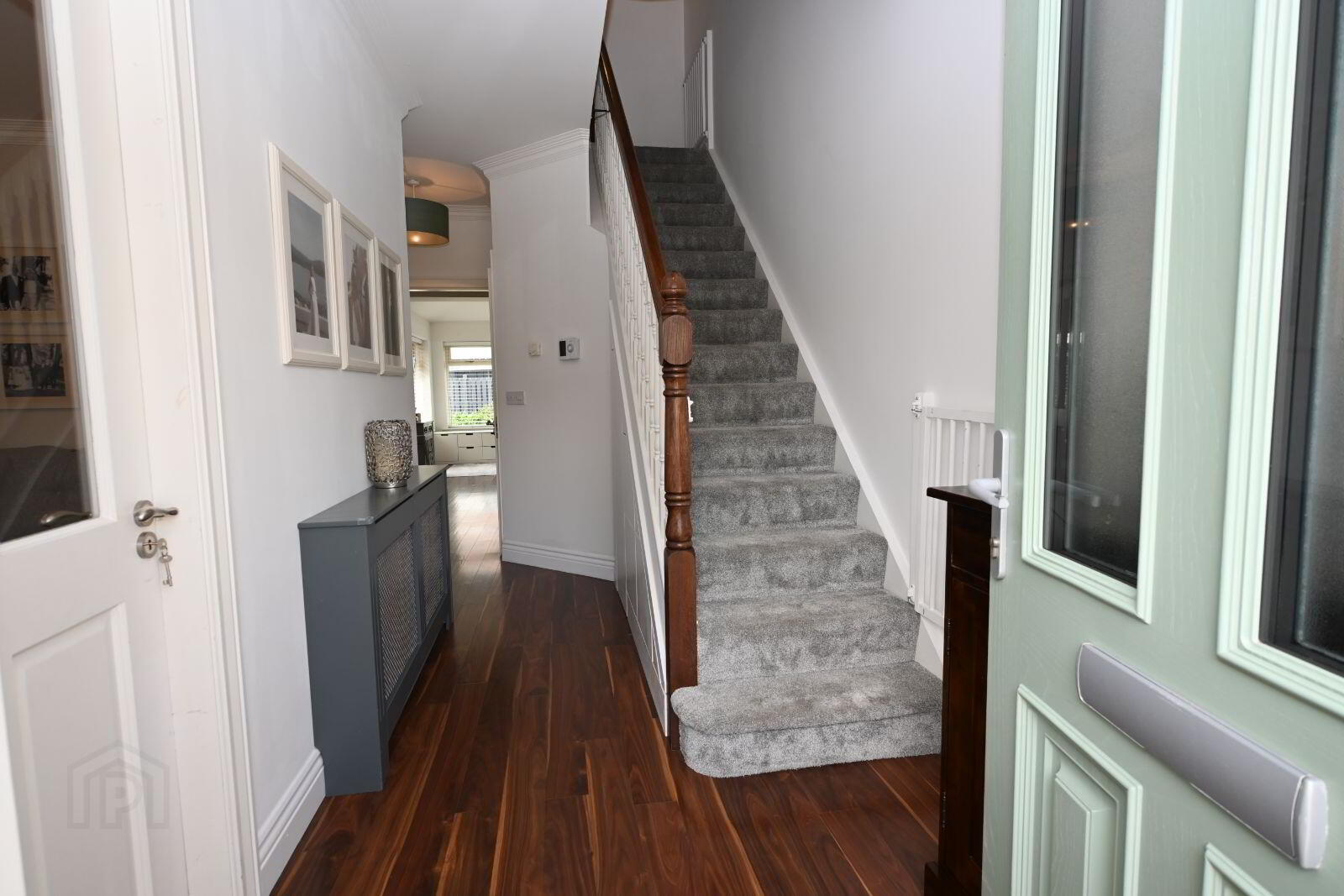 37 Fern Grove 15 of 33