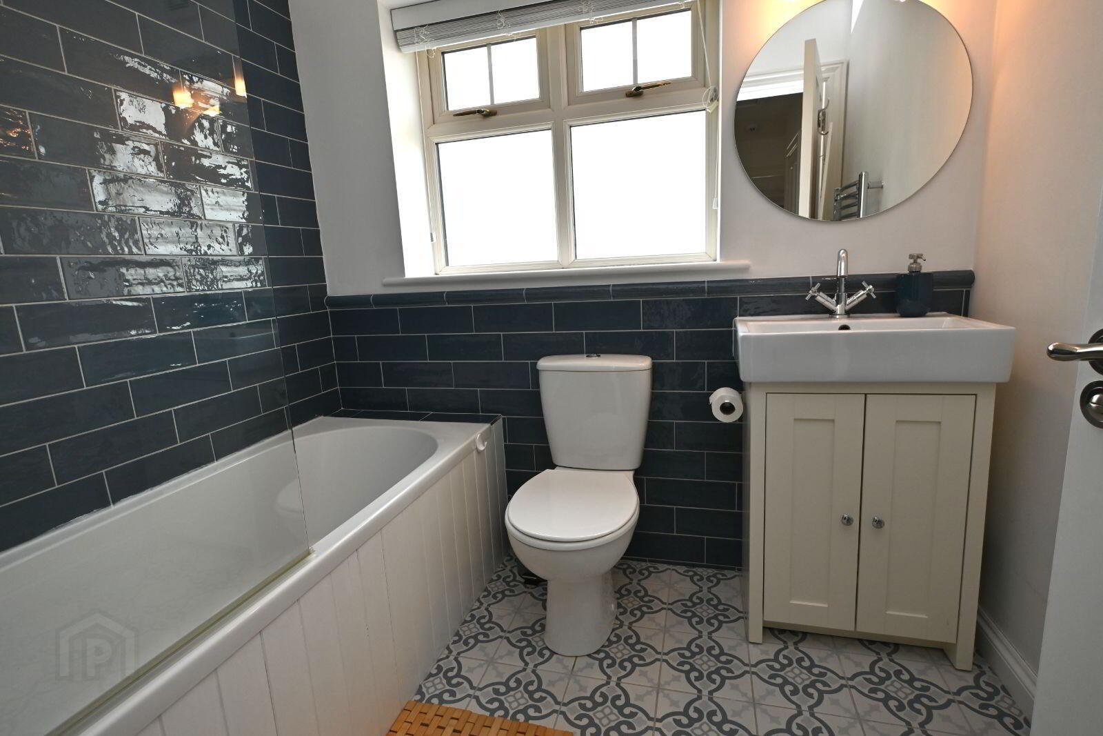 37 Fern Grove 26 of 33