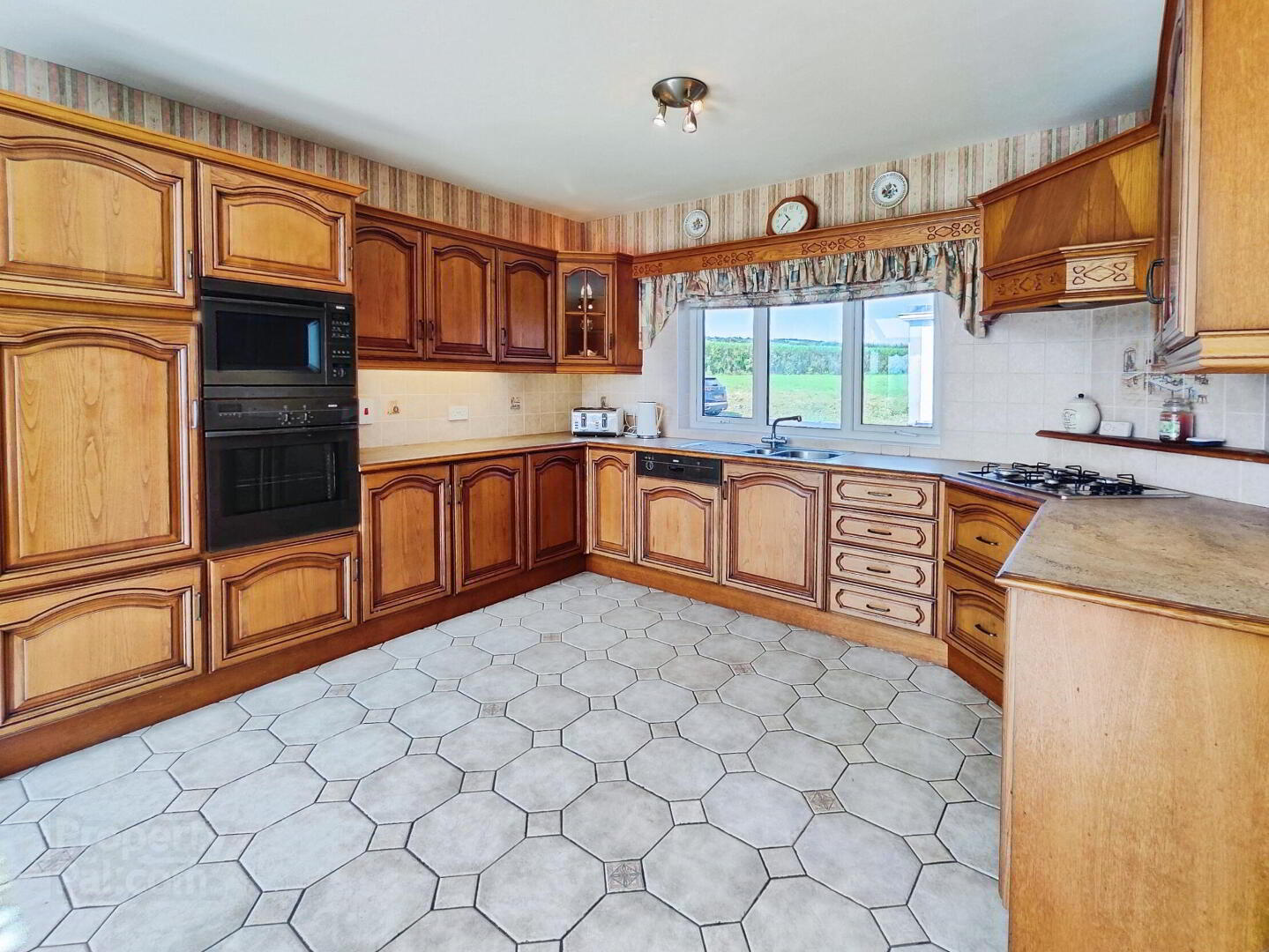 50 Dunluce Road 10 of 31