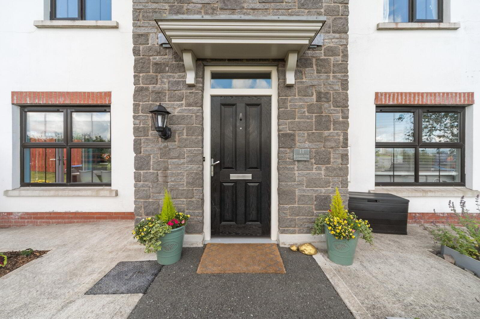 property description image