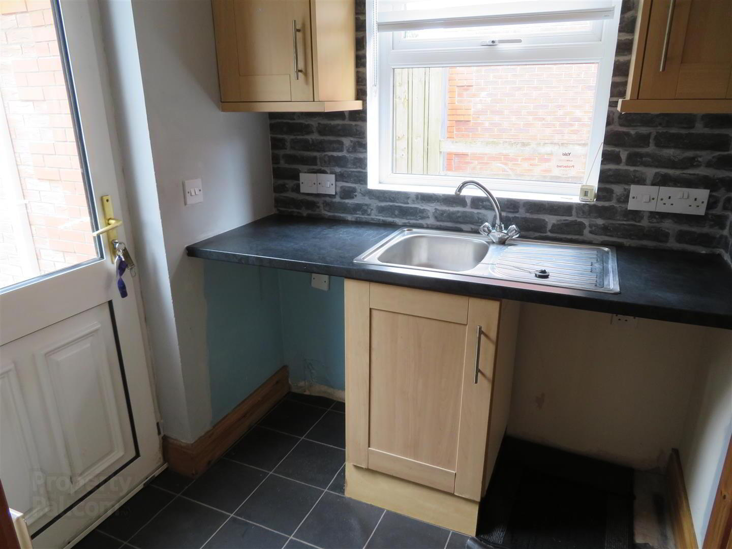 42 Weavers Lane 11 of 26