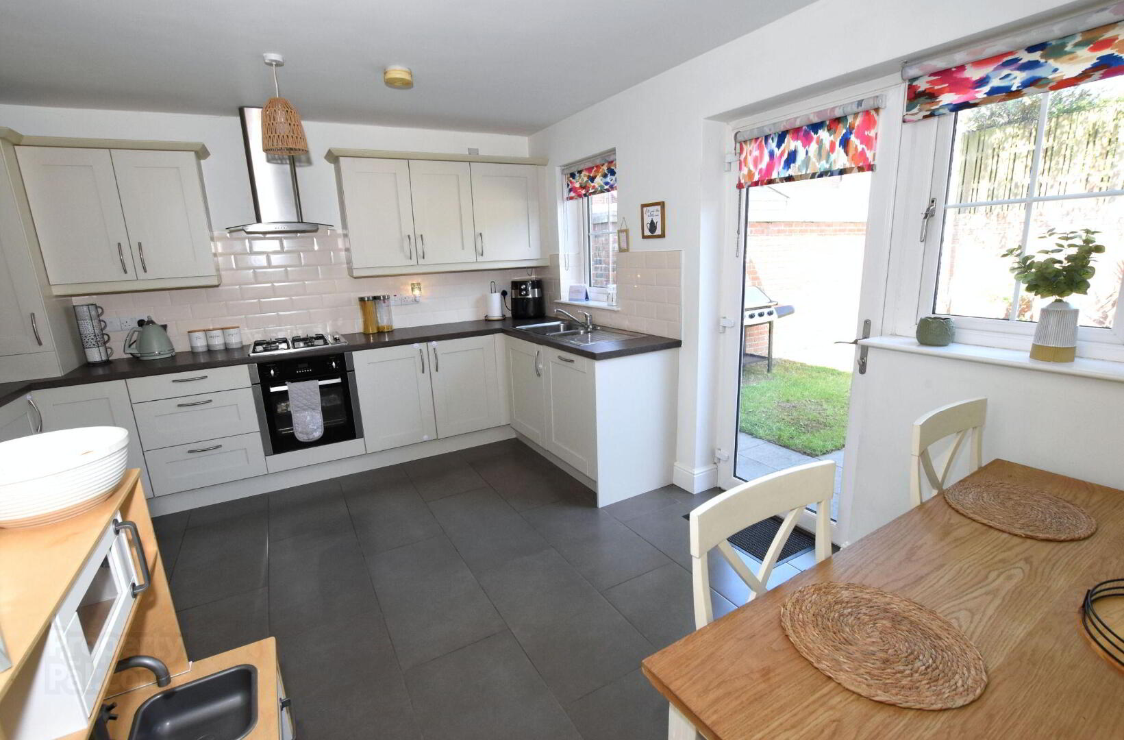 14 Sir Richard Wallace Road 5 of 13