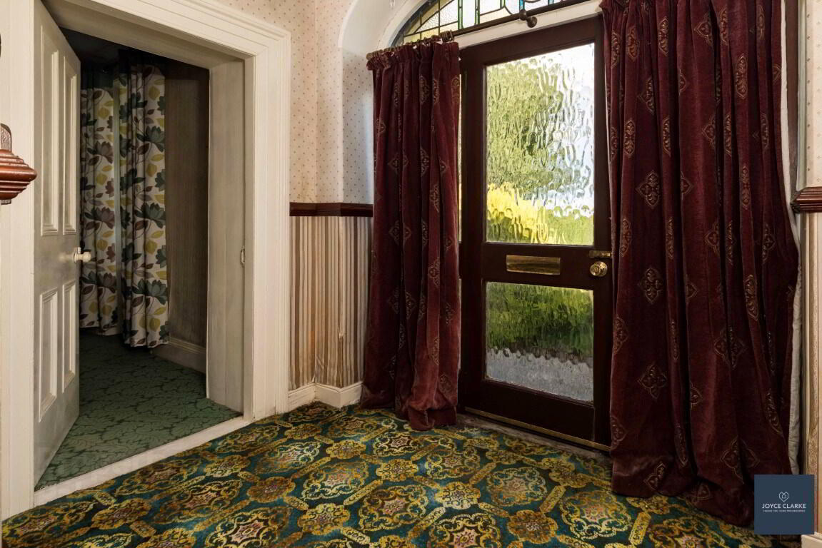 18 Lisburn Road 6 of 40