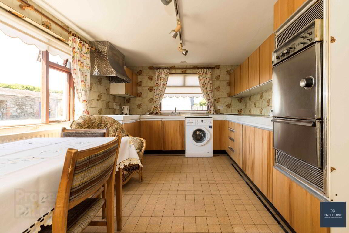 18 Lisburn Road 12 of 40