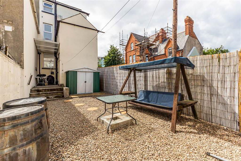 108 Dufferin Avenue 28 of 28