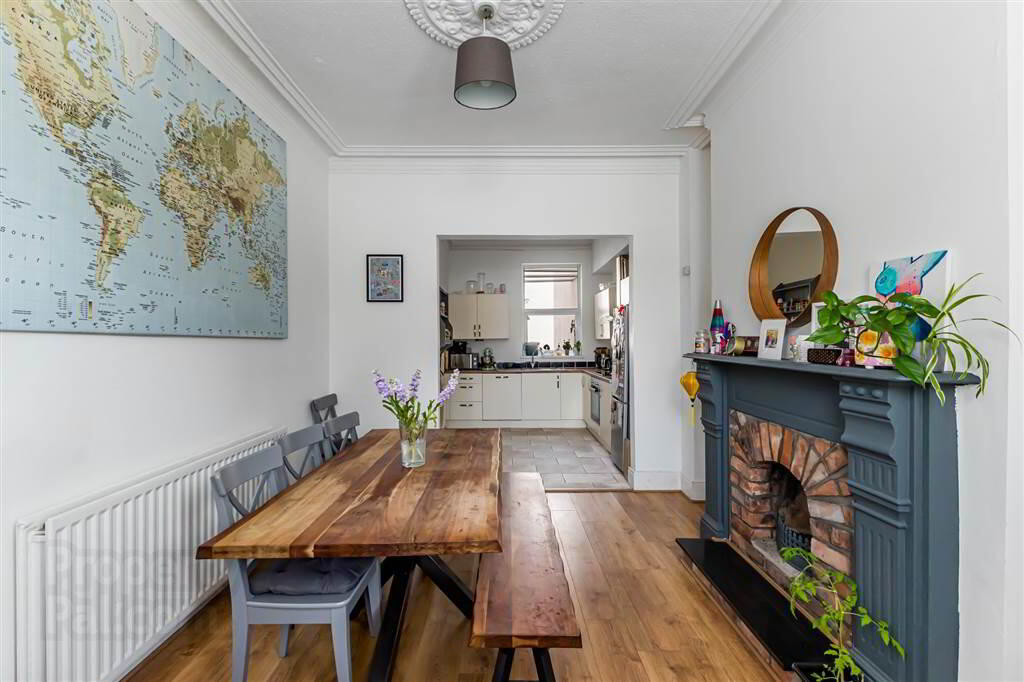 108 Dufferin Avenue 6 of 28