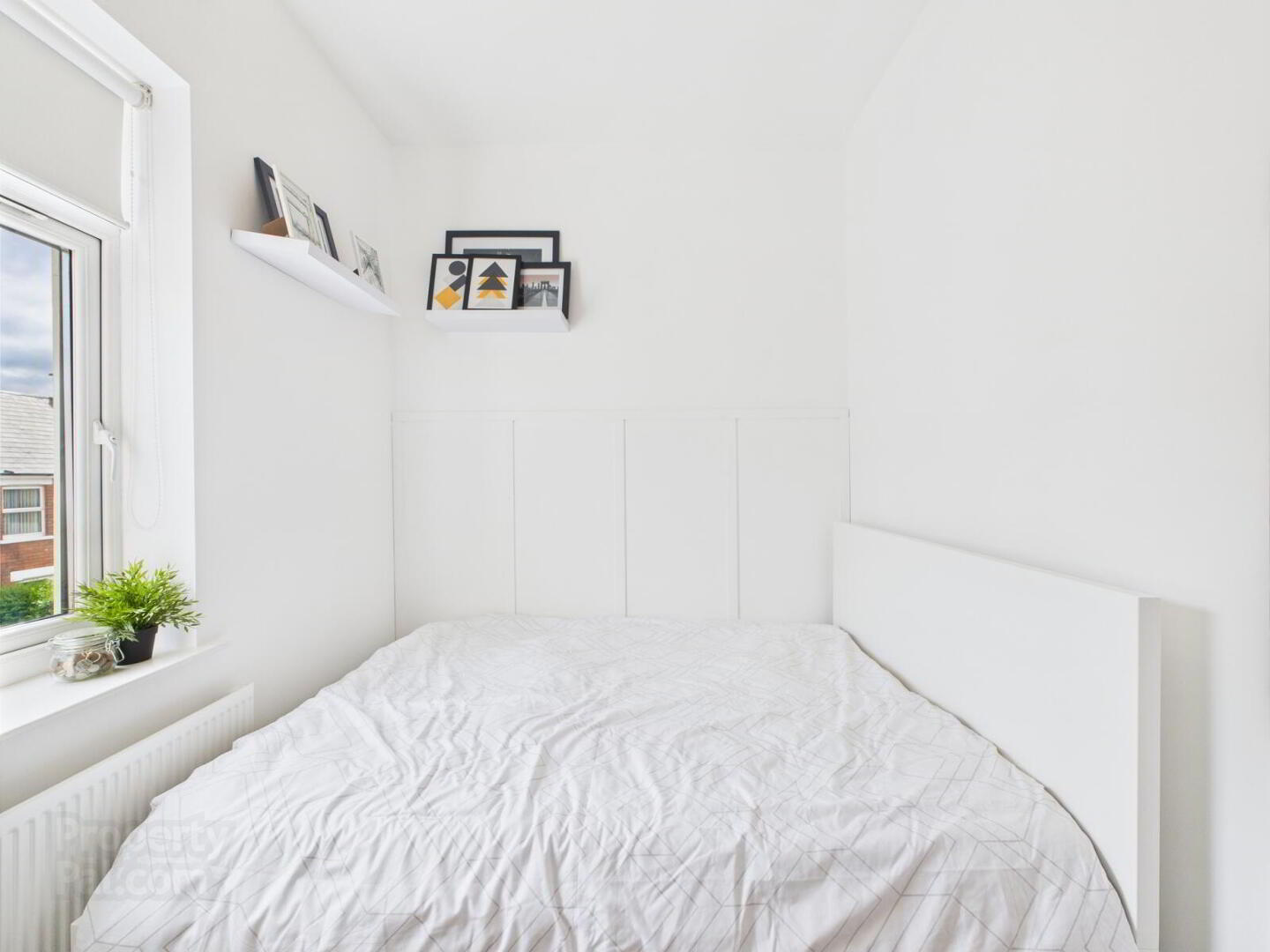 10 Pims Avenue 14 of 17