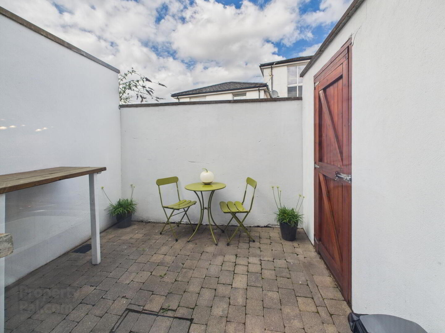 10 Pims Avenue 15 of 17