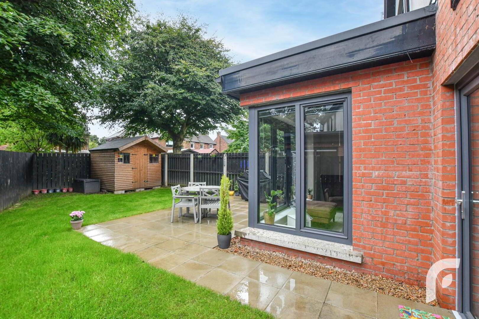 9 Oakfield Park 40 of 43