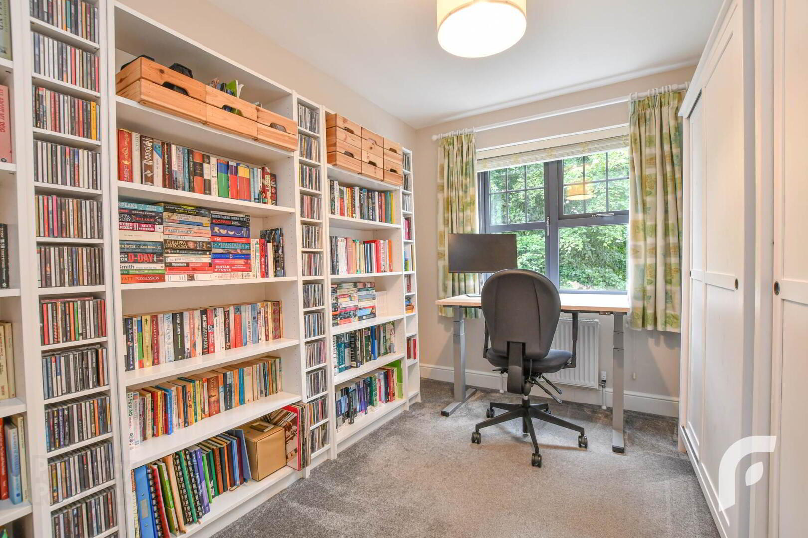 9 Oakfield Park 33 of 43