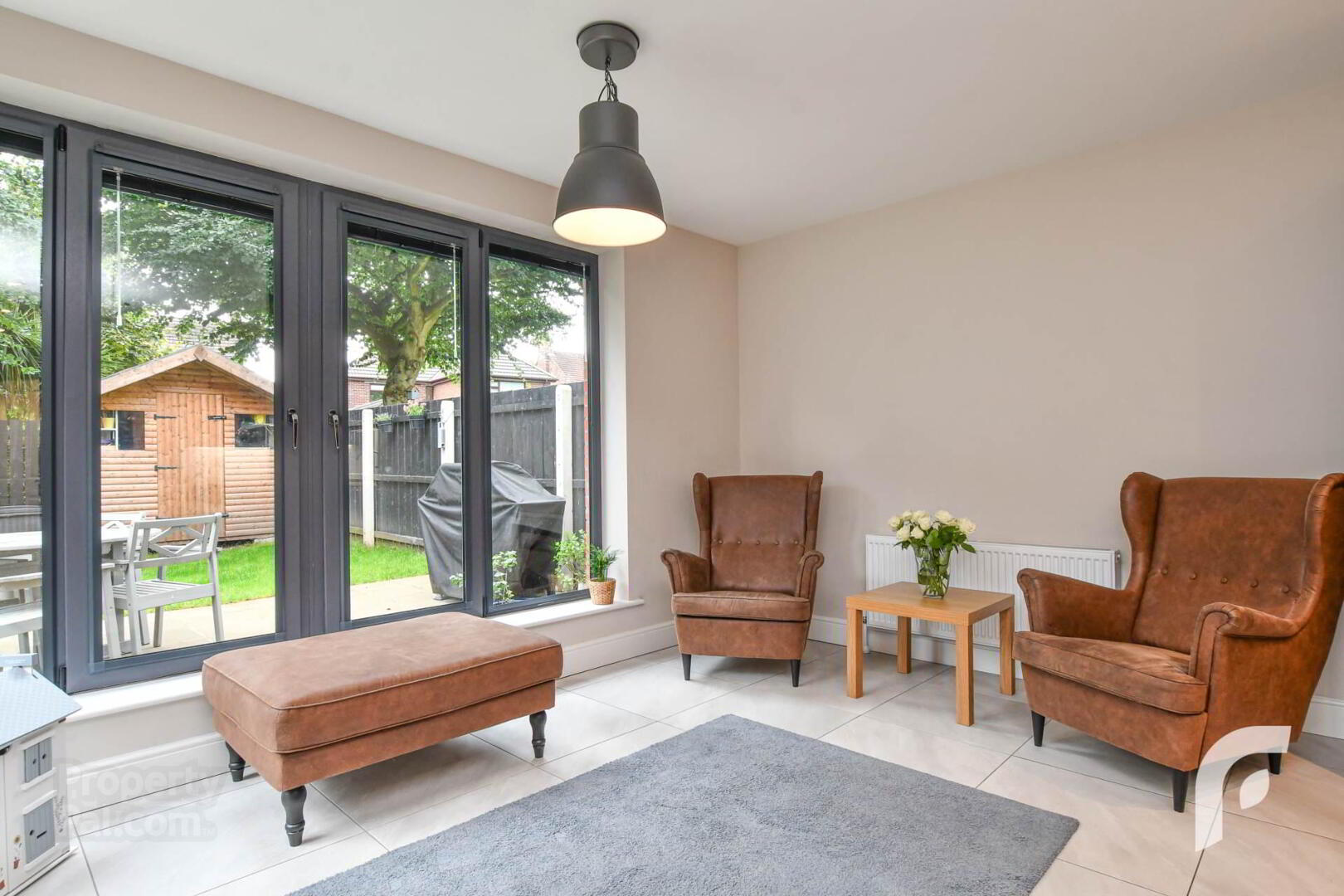 9 Oakfield Park 19 of 43