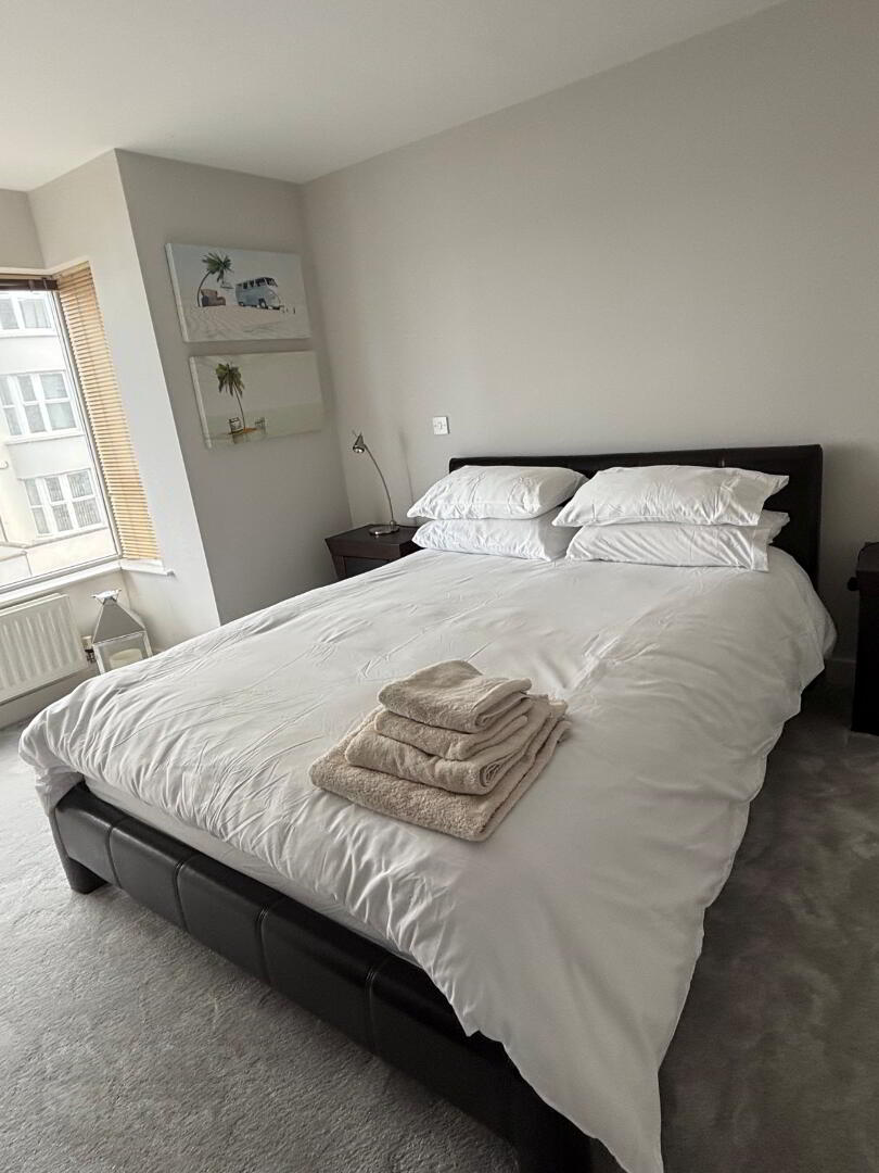 Ecosse, 2 Kinora Terrace 12 of 14