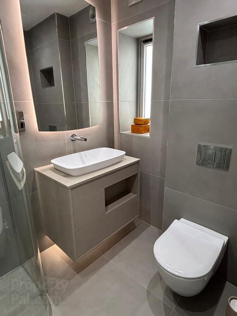 Ecosse, 2 Kinora Terrace 13 of 14