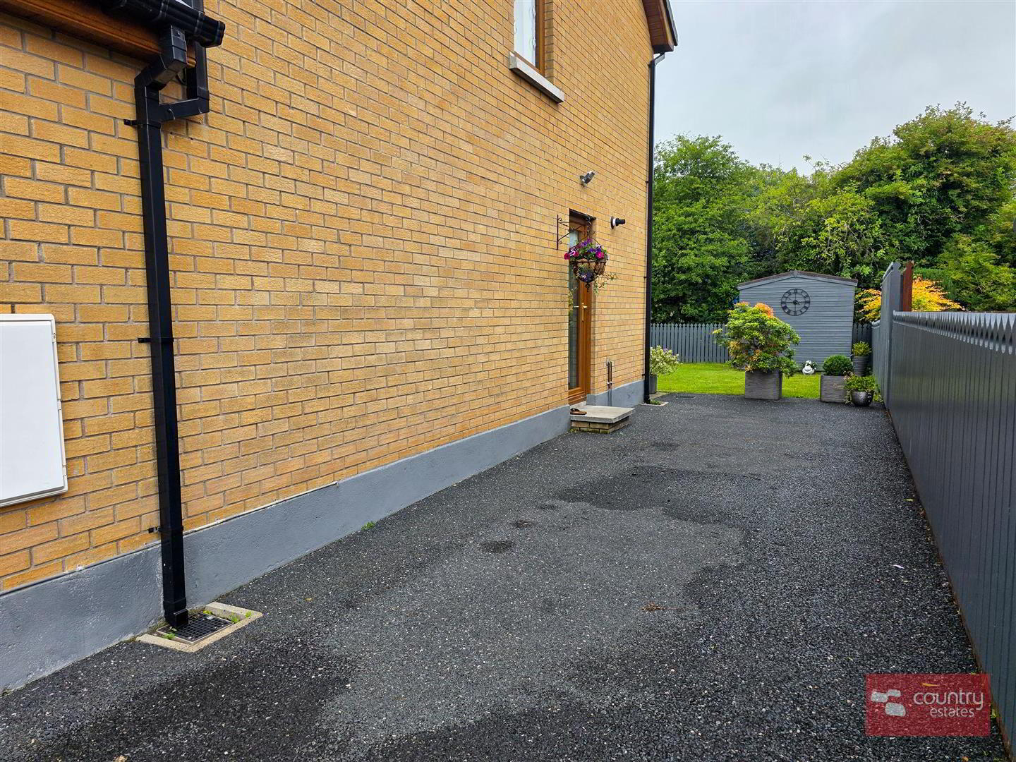 17 Aylesbury Road 34 of 34