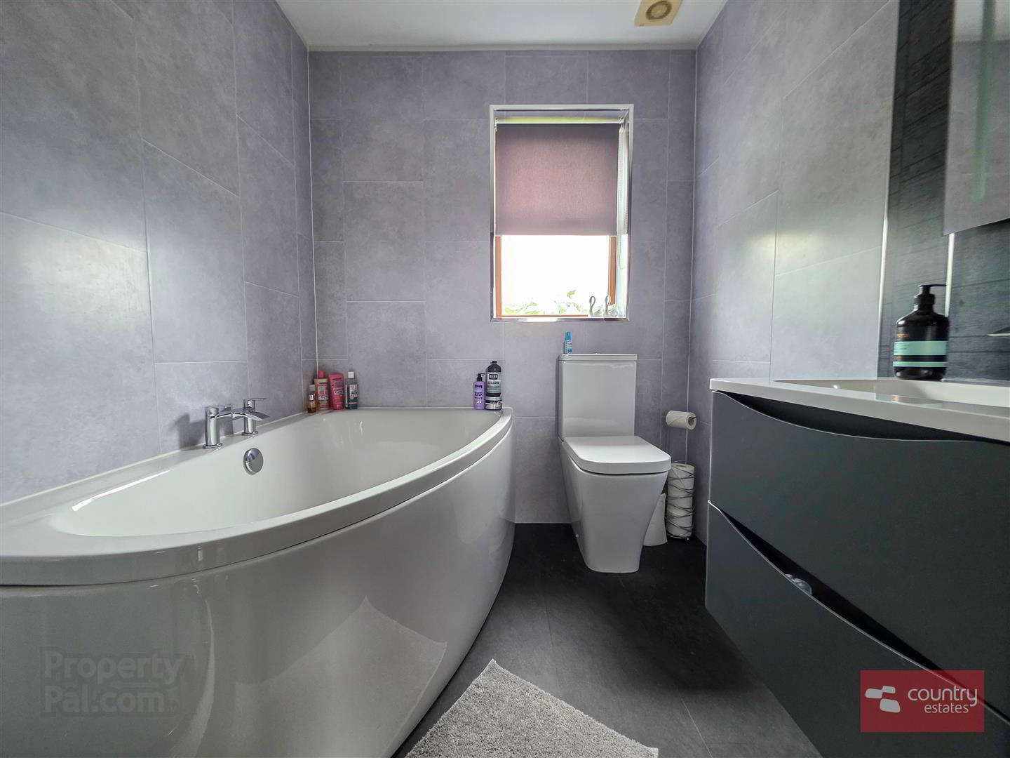 17 Aylesbury Road 27 of 34