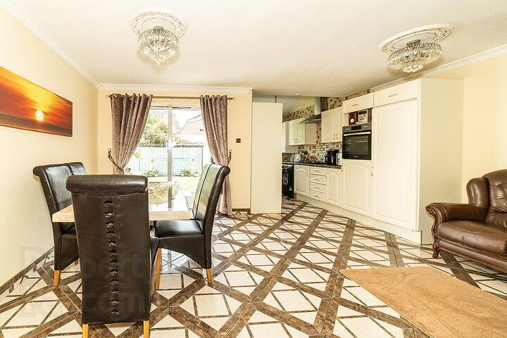 24 Cherrywood Close 6 of 17