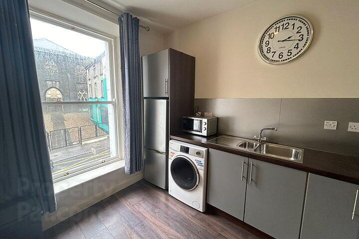 40a Saint Laurence Street 7 of 10