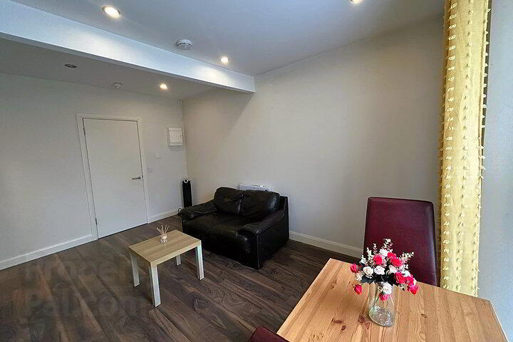 40a Saint Laurence Street 5 of 10