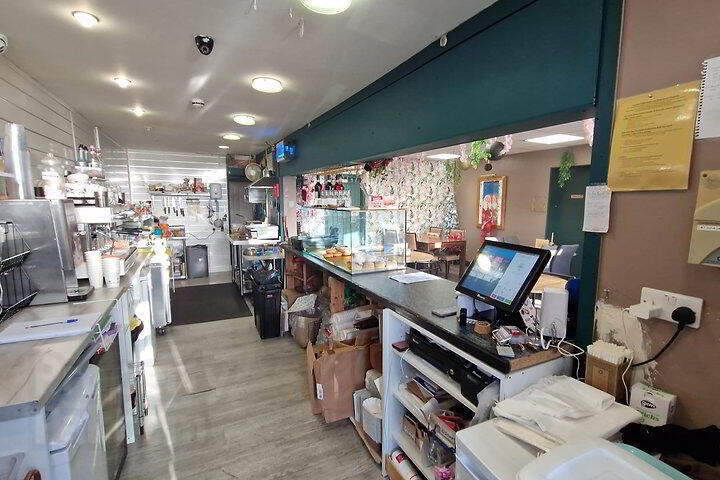 Unit 4, Ballsgrove 3 of 8