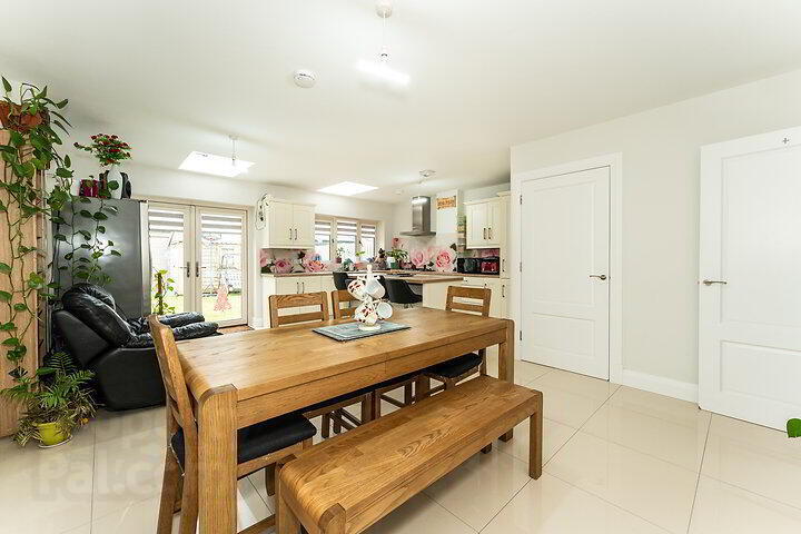 5 Listoke Avenue 6 of 19
