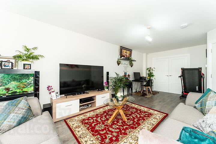 5 Listoke Avenue 3 of 19