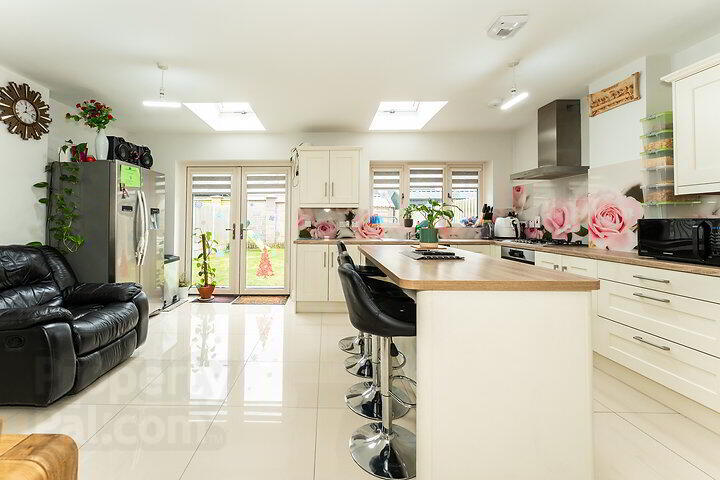 5 Listoke Avenue 5 of 19