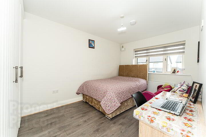 5 Listoke Avenue 14 of 19
