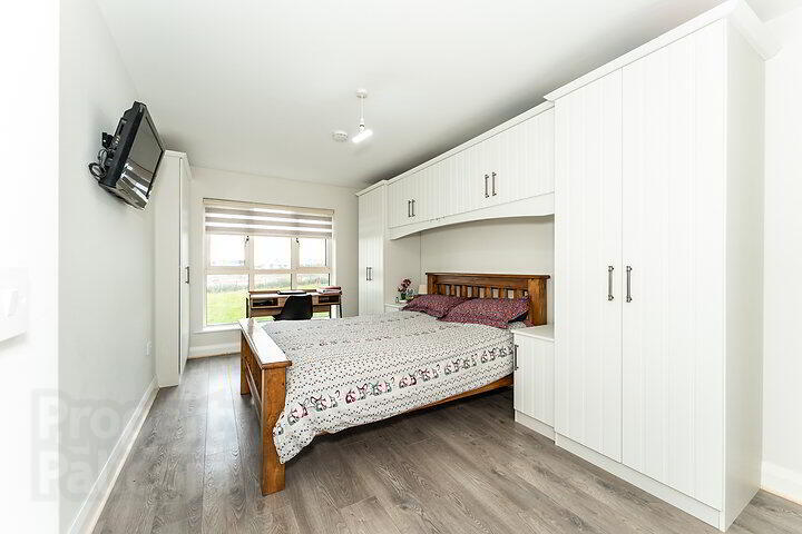 5 Listoke Avenue 12 of 19