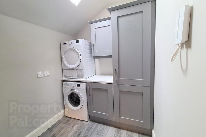 Apartment 2 38 Peter Street 6 of 9