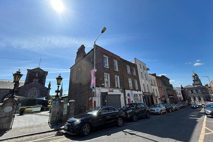 40b Saint Laurence Street 1 of 7