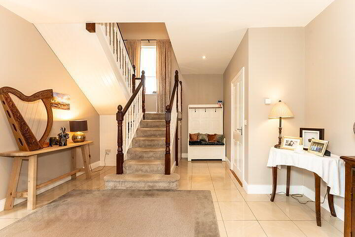 Meadow View House 3 of 37