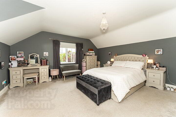 Meadow View House 21 of 37