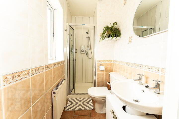3 Rivervale Grove 10 of 20