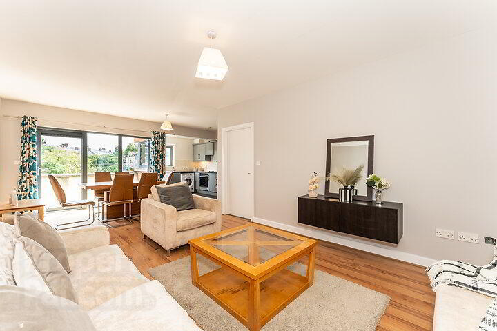5 Landy's Court 3 of 18