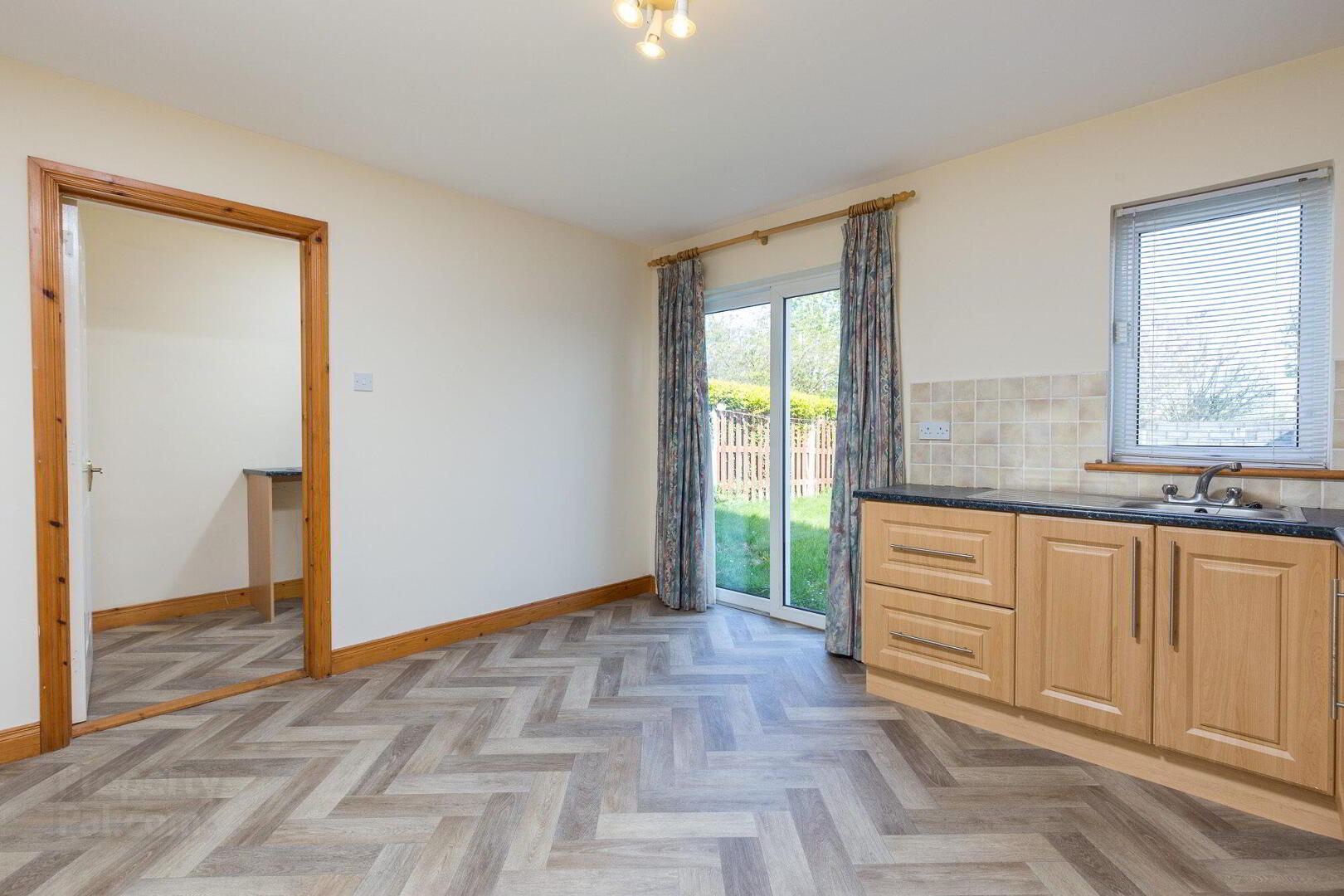 15 Quinagh Green 9 of 24