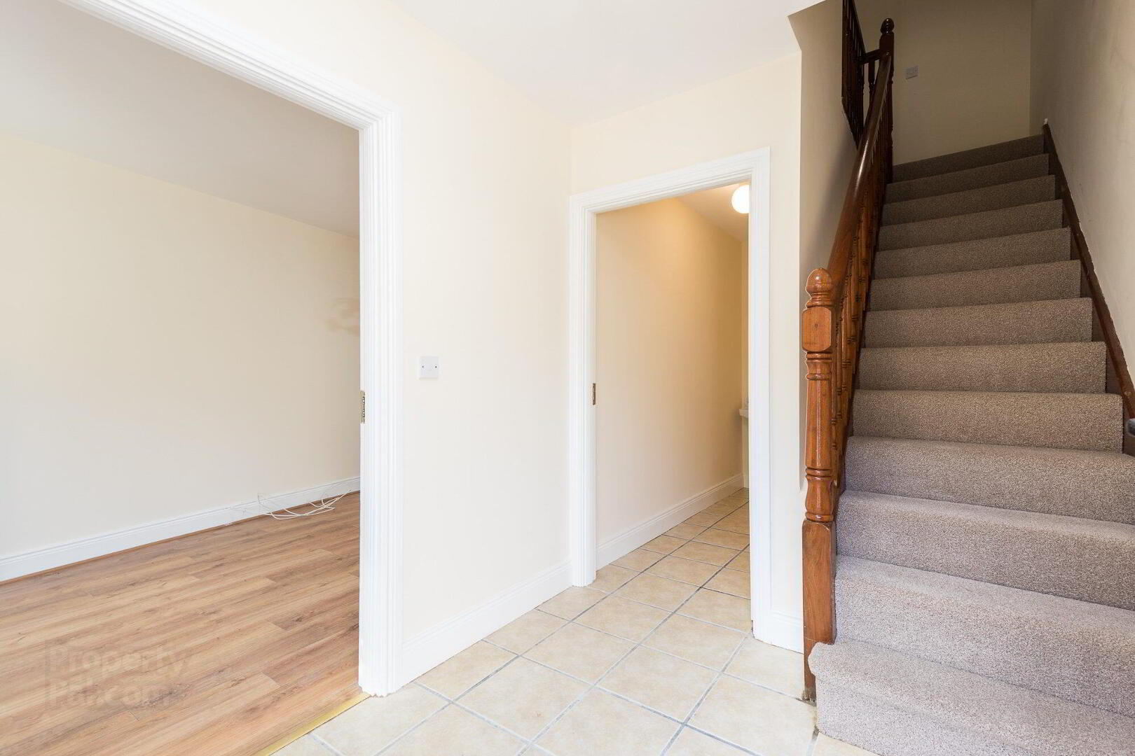 18 Castle Gate 6 of 27
