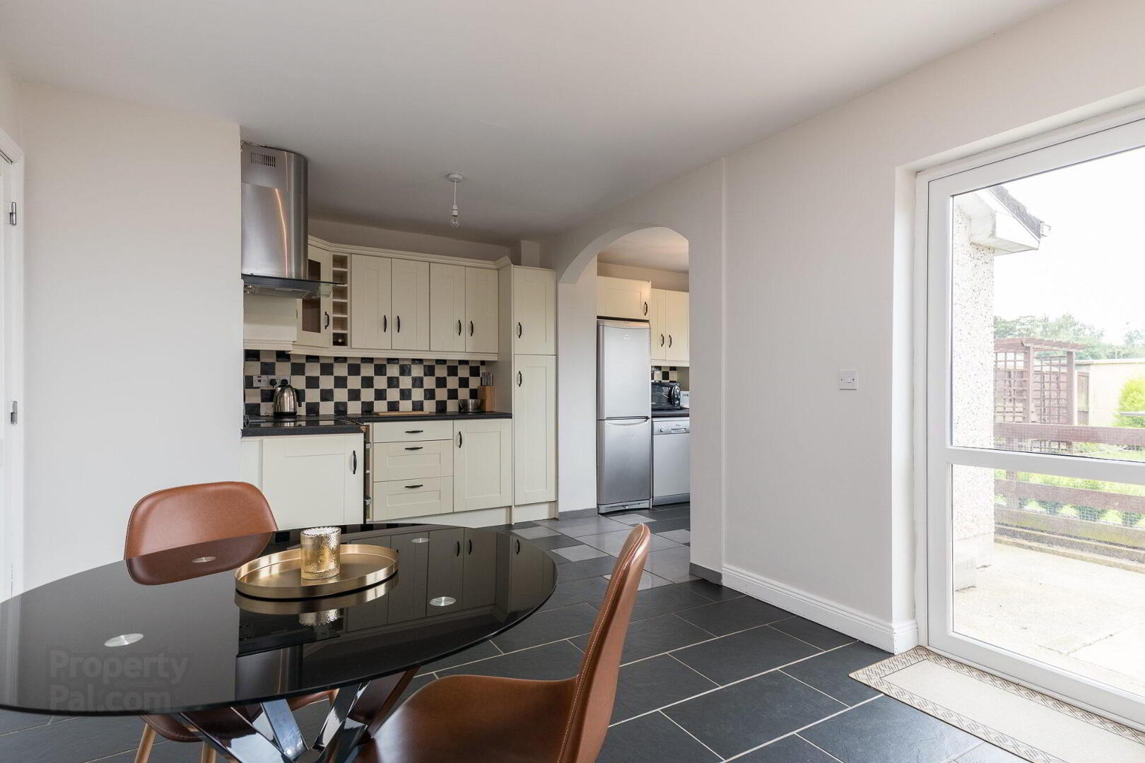 19 Springhill Court 10 of 26