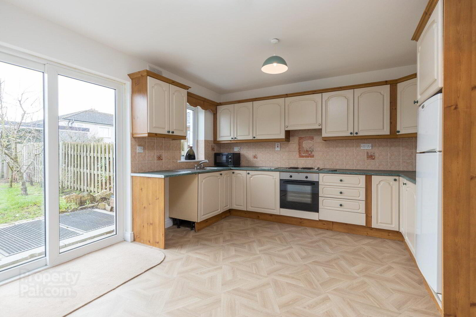 67 Ashfield 12 of 26
