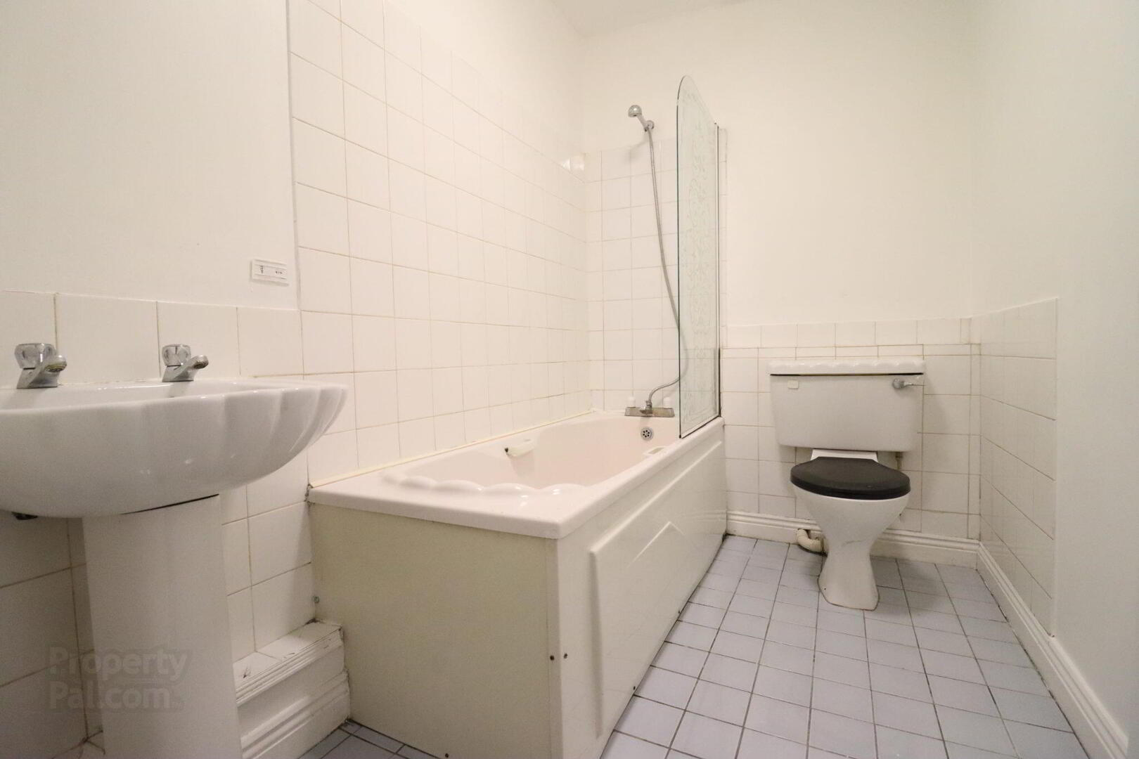 Apt 1, Castlehill Centre 7 of 12