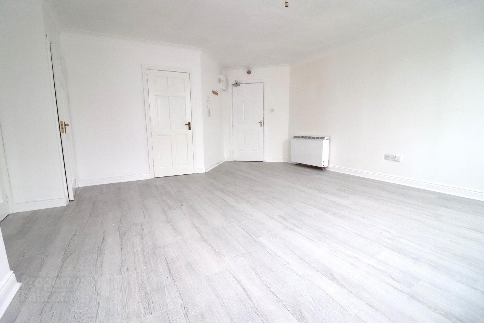 Apt 1, Castlehill Centre 4 of 12